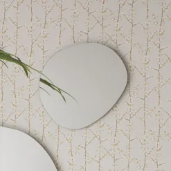 Bend Miroir mural en métal