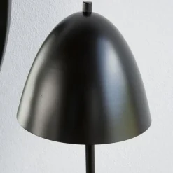 Emil Lampe table noir