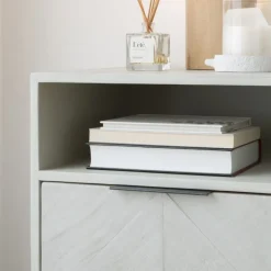 Enzo Table de nuit en bois massif et métal couleur blanc wild