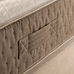 Epona Matelas à ressorts ensachés et viscoélastique 150 x 190 cm