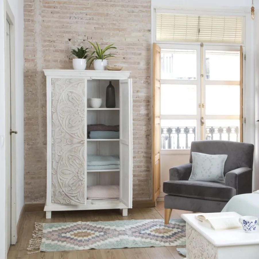 Indira Armoire en bois massif sculpté de manguier