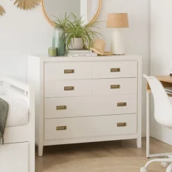 Kehra Commode laqué en blanc