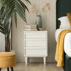 Margot Table de chevet en bois laqué blanc